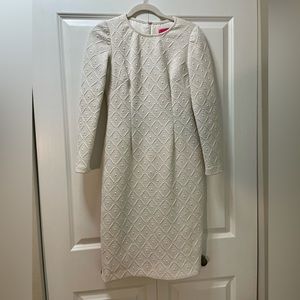 Betsey Johnson white size 6 quilted, long sleeve dress, lined